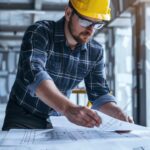 vista-ingeniero-masculino-trabajo-celebracion-dia-ingenieros_23-2151615141